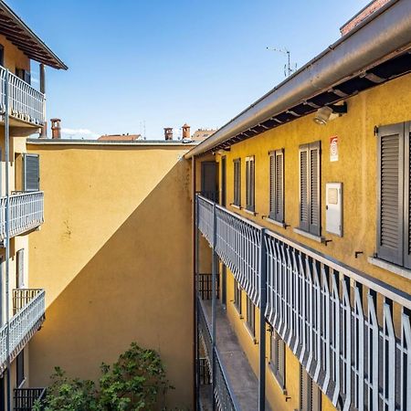 Easylife - Romantico Appartamento Sulla Darsena Milan Luaran gambar