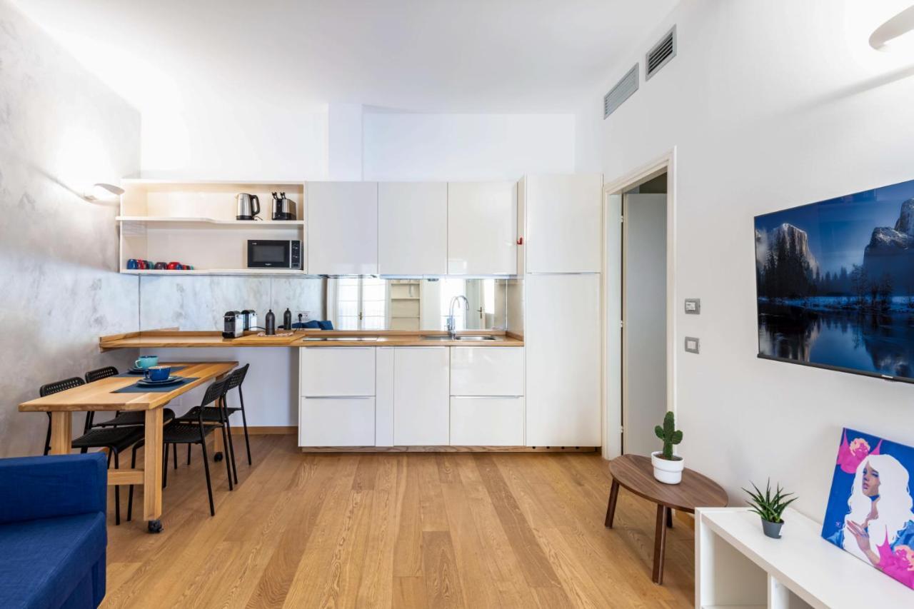 Easylife - Romantico Appartamento Sulla Darsena Milan Luaran gambar
