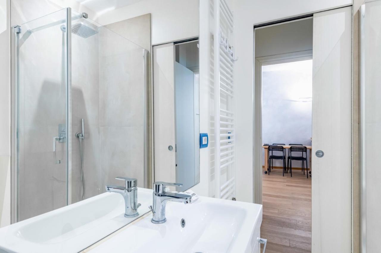 Easylife - Romantico Appartamento Sulla Darsena Milan Luaran gambar